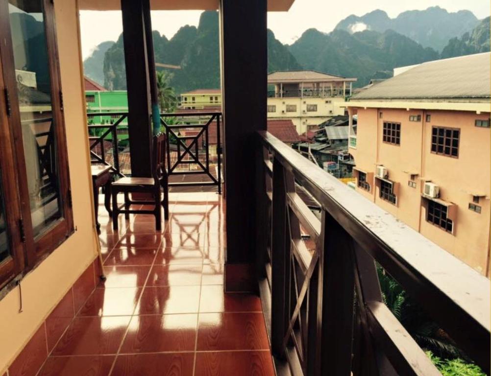 Sisavang Hotel Vang Vieng Exterior photo